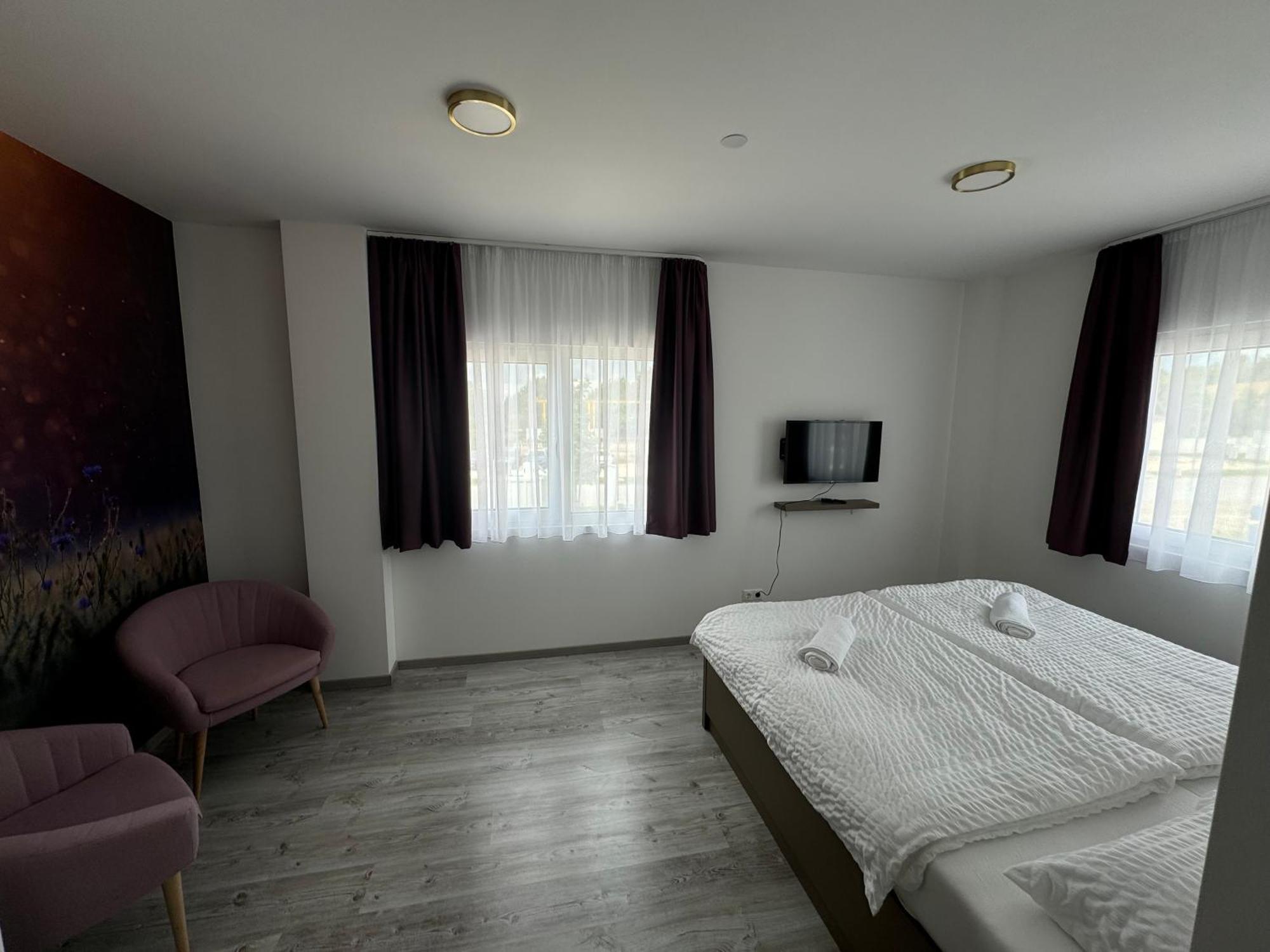 Potkerek Motel Győr Eksteriør bilde